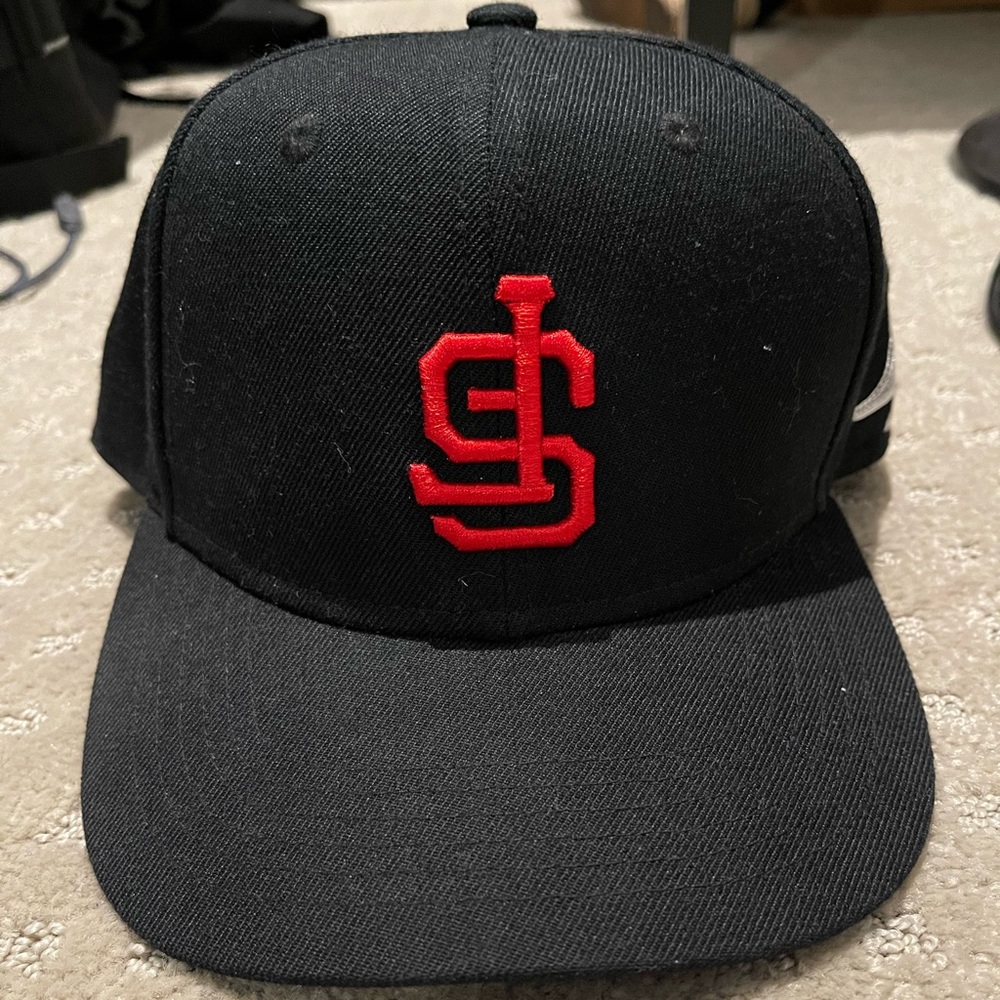 San Francisco Giants Snapback Upside Logo Hat New